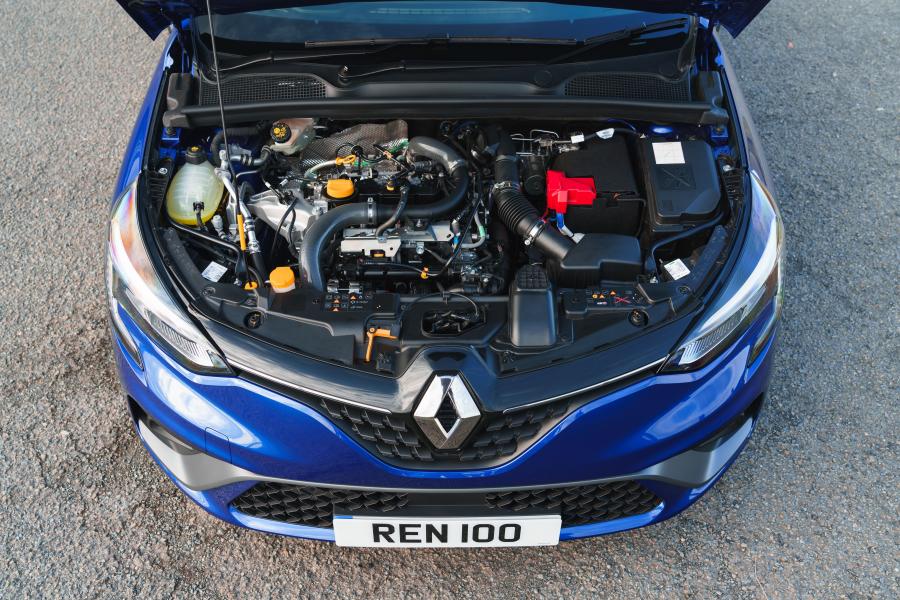 Моторный отсек Renault Clio R.S. Line 2019 года  (UK) (фото 10 из 40)